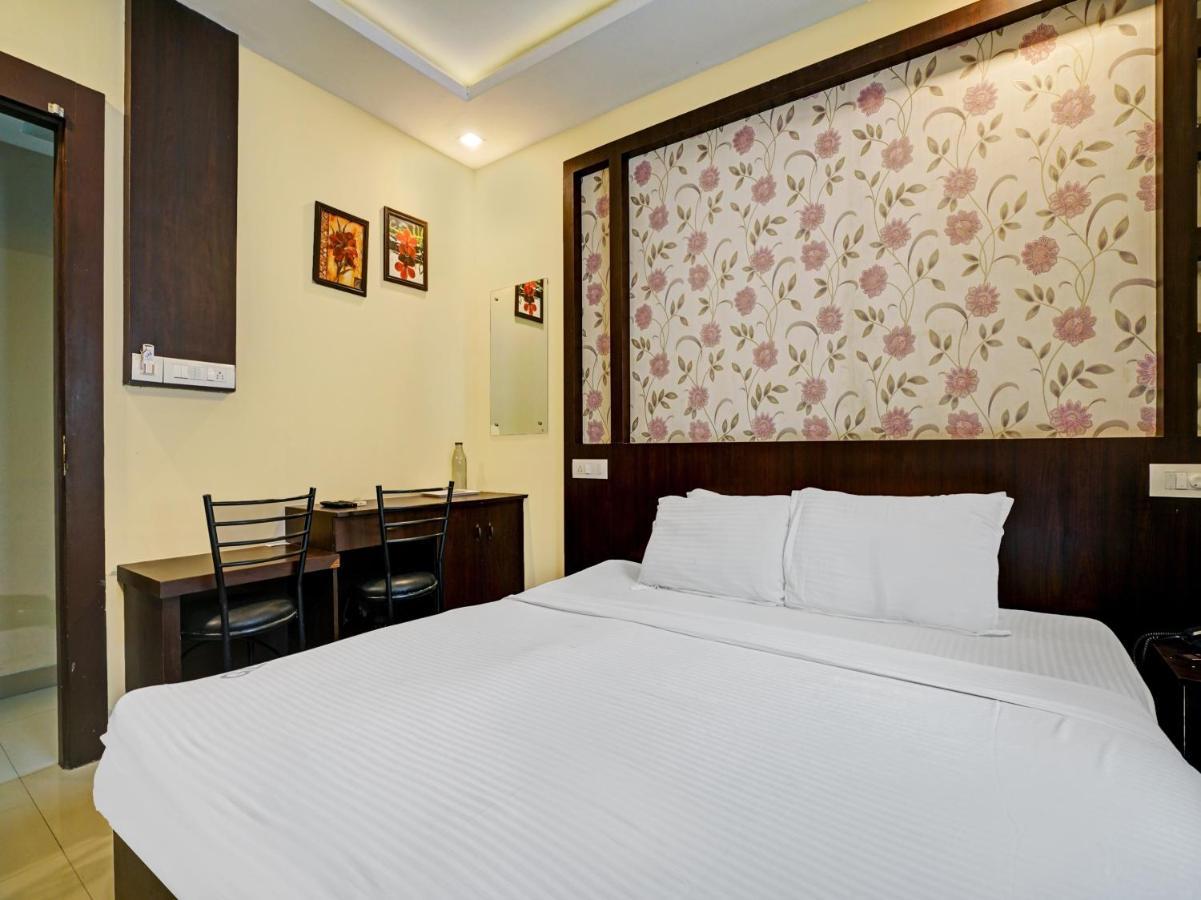 Kochi Galaxy Inn מראה חיצוני תמונה